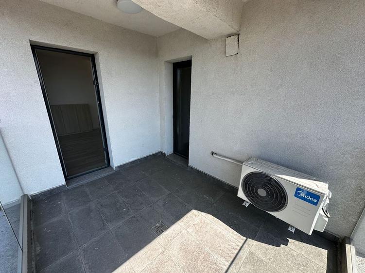 Apartament cu 2 camere semidecomandat, mobilat în Basarab
