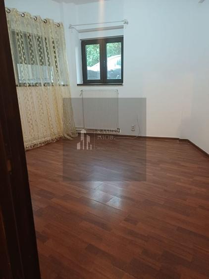 Apartament cu 2 camere semidecomandat, mobilat în Unirii