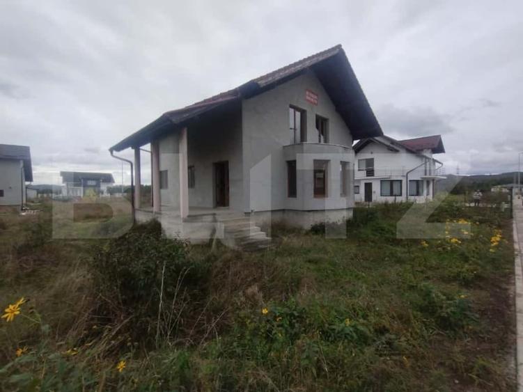 Casă individuală cu 4 camere cu Teren 500 Mp în Beclean