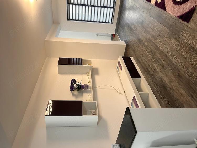 Apartament cu 3 camere decomandat în Prundu