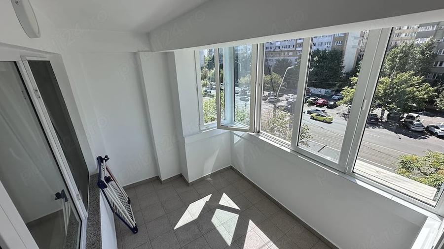 Apartament cu 3 camere decomandat în Dristor
