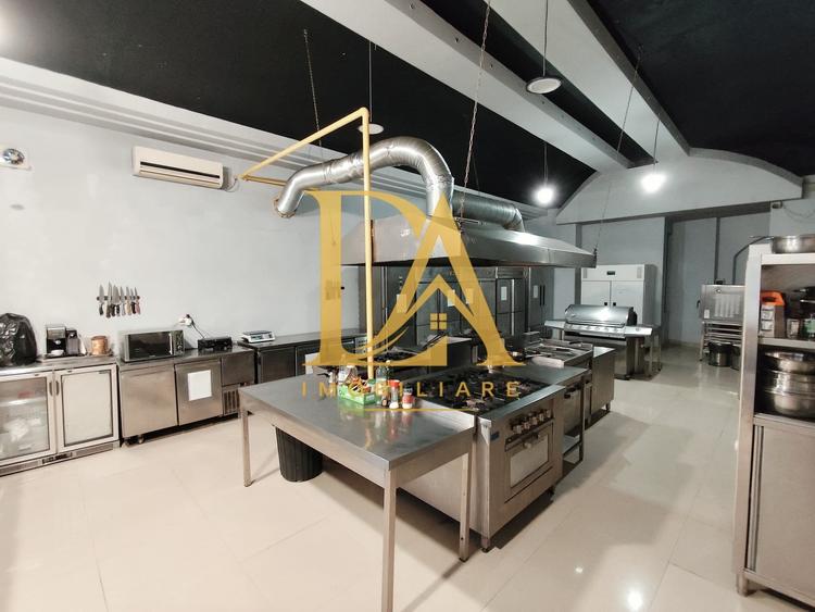 Spațiu comercial, de 750 mp, în P-ța Muncii