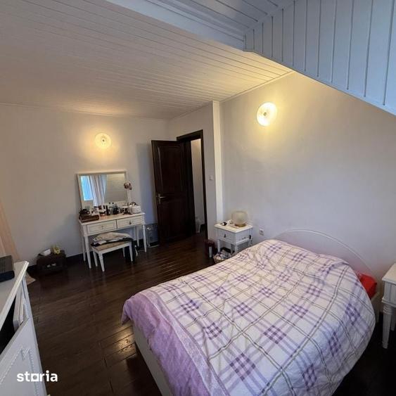 Casă cu 5 camere cu Teren 1500 Mp în Valea Borcutului