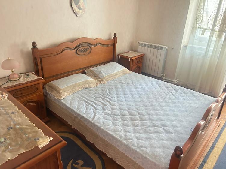Apartament cu 3 camere decomandat în Faleza Nord