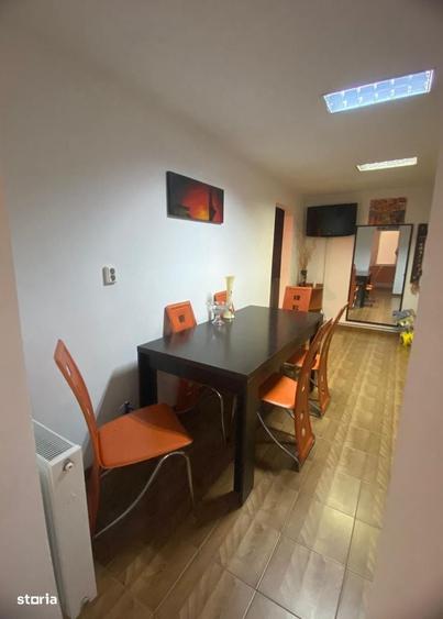 Apartament cu 2 camere decomandat în 1 Mai