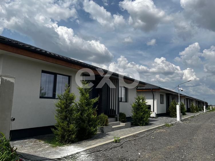 Casă individuală cu 3 camere cu Teren 360 Mp în Crevedia