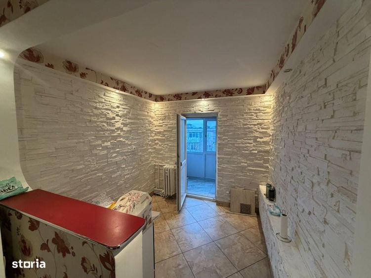 Apartament cu 2 camere decomandat, mobilat în Rovine