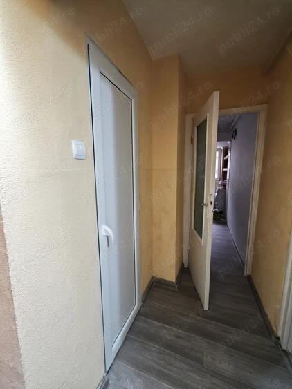 Garsonieră decomandată în Micro 20