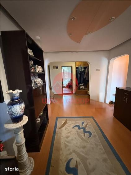 Apartament cu 4 camere decomandat în Inel II