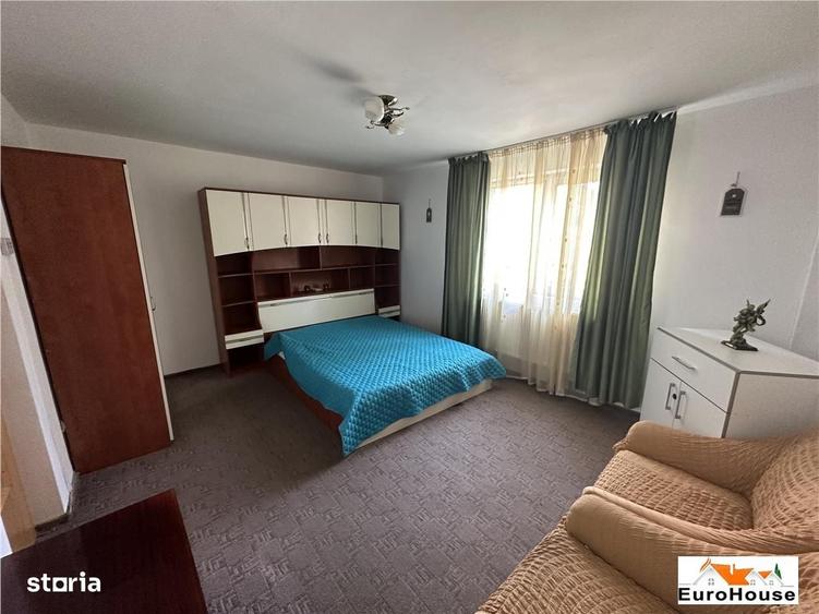 Apartament cu 2 camere decomandat în Cetate