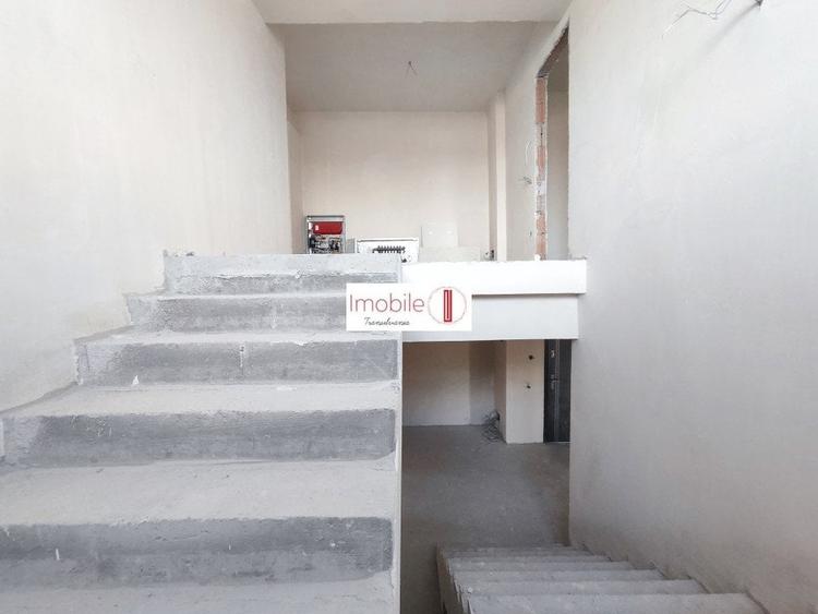 Penthouse cu 4 camere decomandat în Mănăștur