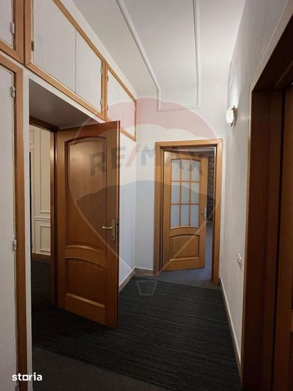 Apartament cu 4 camere în Floreasca