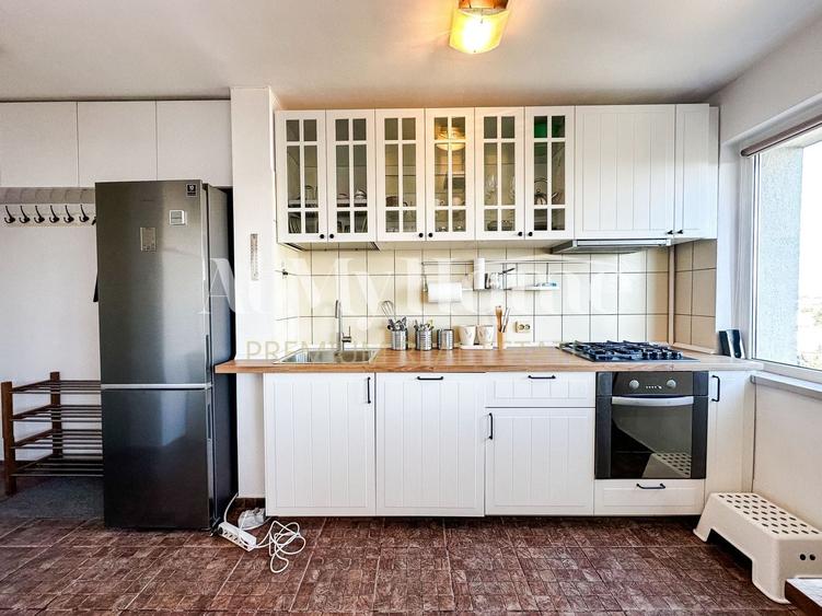 Apartament cu 3 camere semidecomandat, mobilat în Domenii