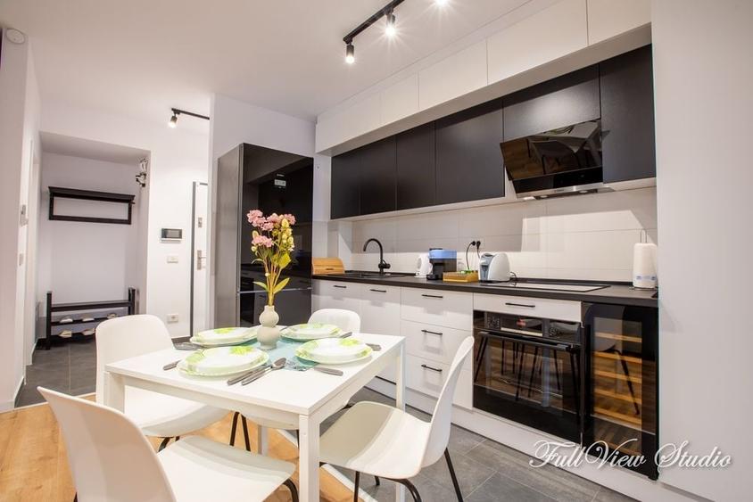 Apartament cu 2 camere decomandat în P-ța Unirii