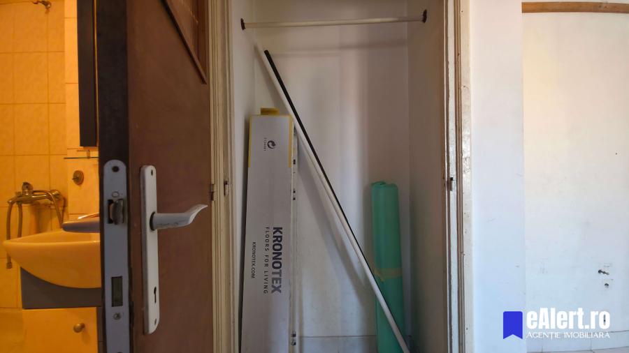 Apartament cu 4 camere în Rahova