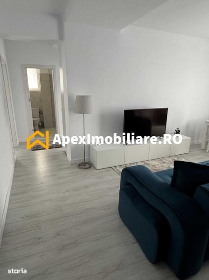 Apartament cu 3 camere semidecomandat în Theodor Pallady