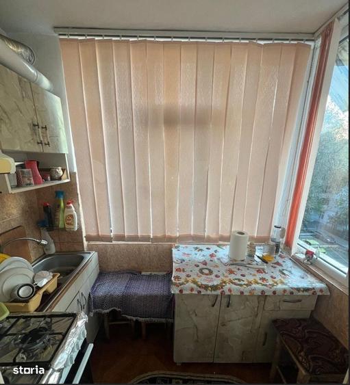 Apartament cu 2 camere decomandat în Nicolina