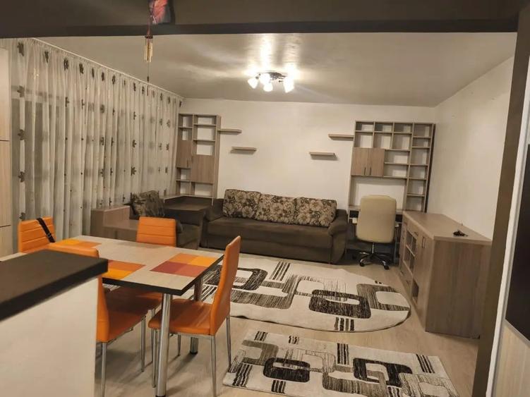 Apartament cu 2 camere semidecomandat în Vitan