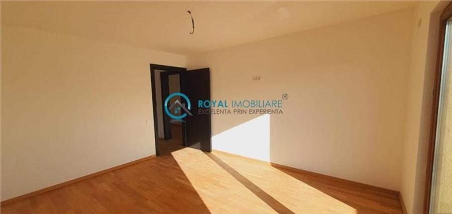 Apartament cu 2 camere decomandat în Albert