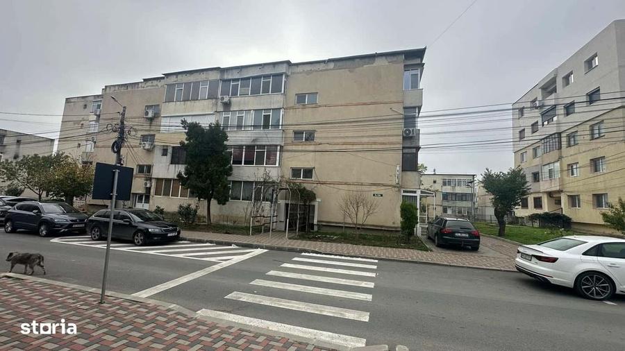 Cernavoda - Str. 9 mai, Apartament cu 3 camere - 69 mp - etaj 3 - 5