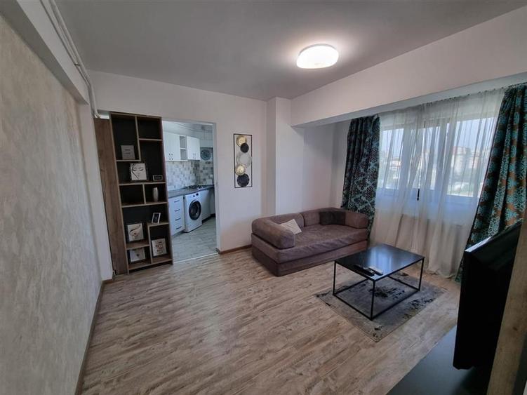 Apartament cu 2 camere semidecomandat în Tudor Vladimirescu