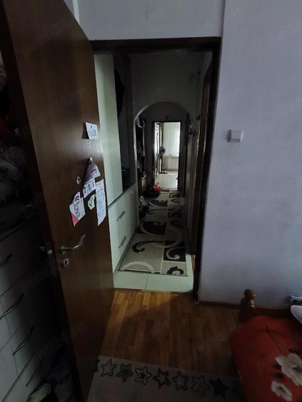 Apartament cu 2 camere decomandat în Nicolina