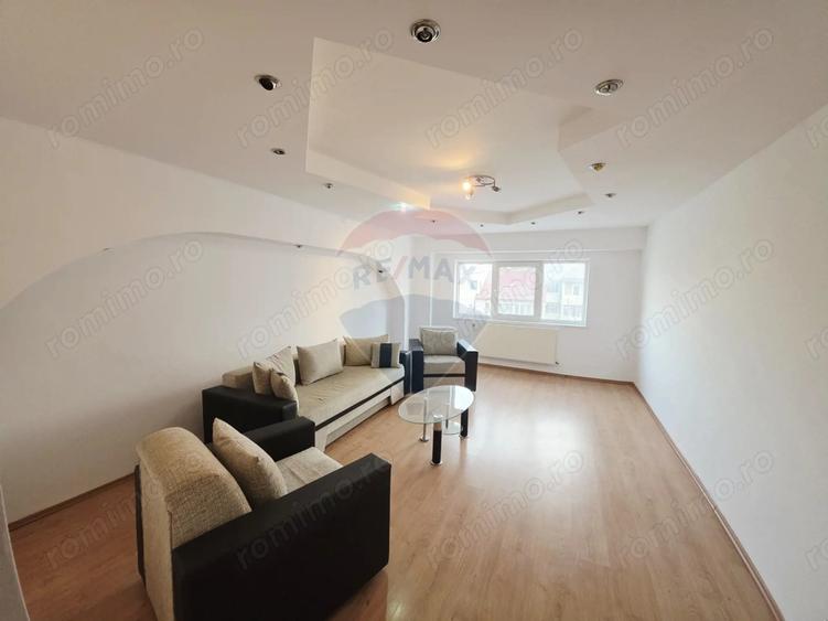 Apartament cu 2 camere decomandat în 1 Mai