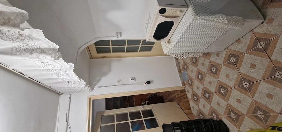 Apartament cu 2 camere nedecomandat în Malu Roșu