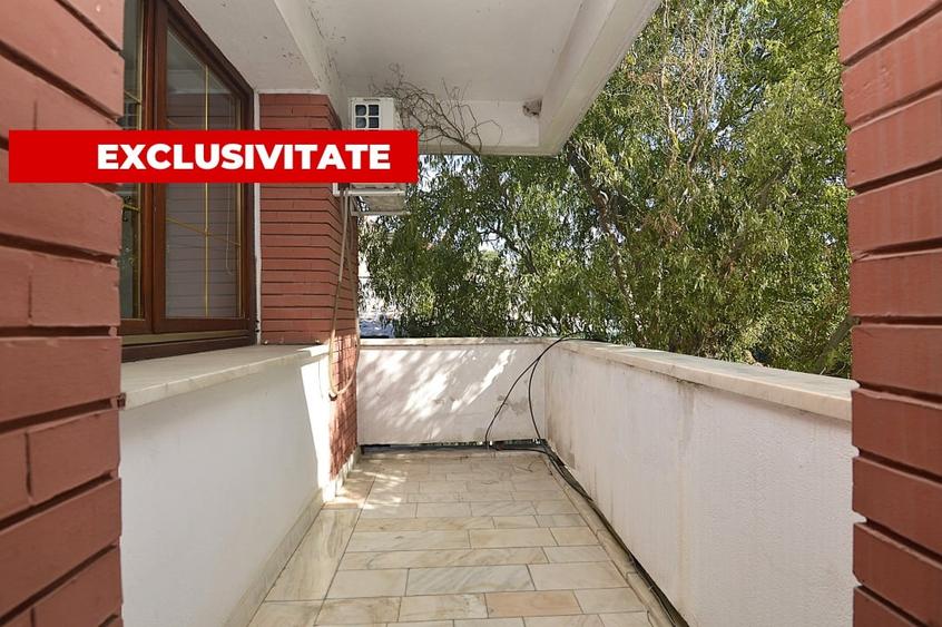 Casă individuală cu 8 camere cu Garaj în Gara de Nord
