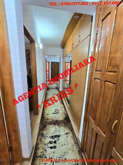 Apartament cu 3 camere decomandat în Exercițiu