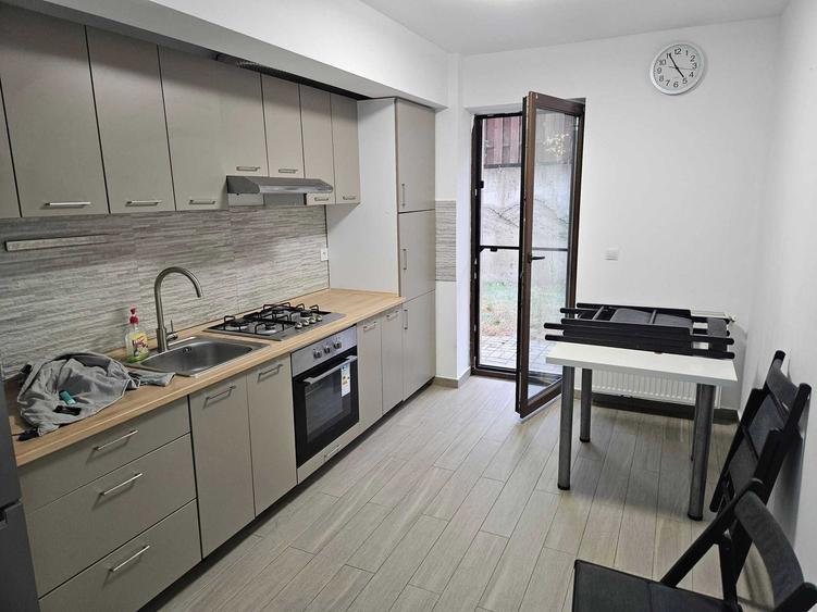 Apartament cu 2 camere decomandat în Zorilor