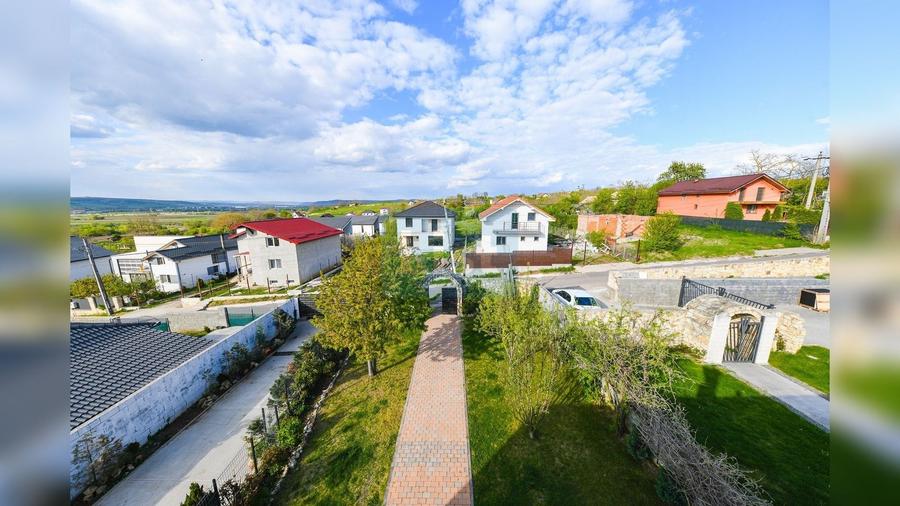 Casă cu 4 camere cu Teren 527 Mp în Jucu de Sus