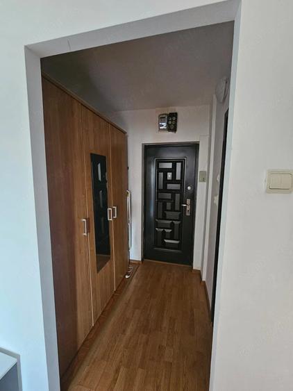 Garsonieră decomandată în Lujerului