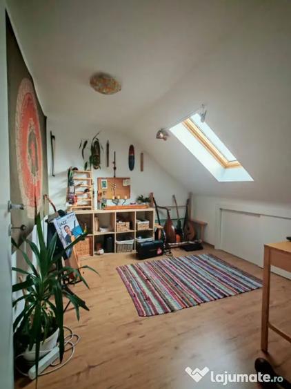 Apartament cu 4 camere decomandat în Baciu