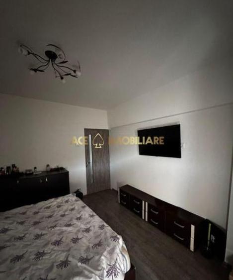 Apartament cu 3 camere decomandat, mobilat în Panduri