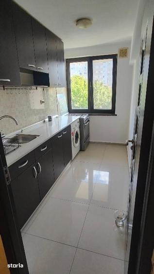 Apartament cu 2 camere semidecomandat, mobilat în Floreasca