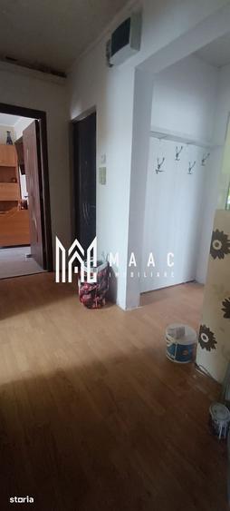 Apartament cu 3 camere decomandat în Vasile Aaron