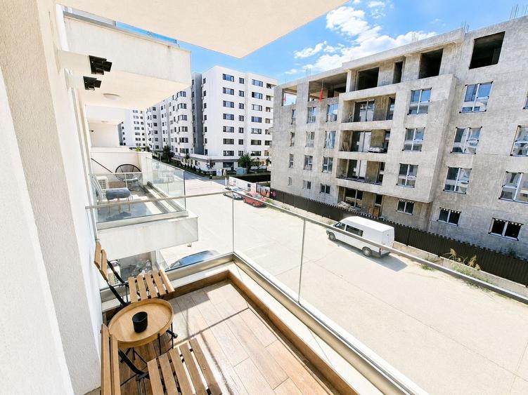 Apartament cu 2 camere semidecomandat, mobilat în Central