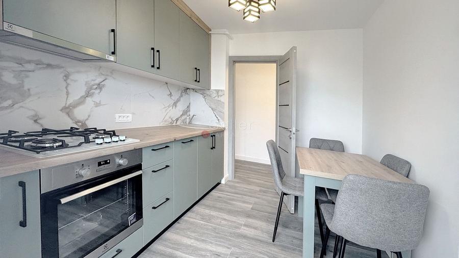 Apartament cu 2 camere decomandat, mobilat în Tractorul