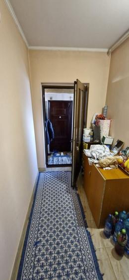 Apartament cu 2 camere semidecomandat în Periferie