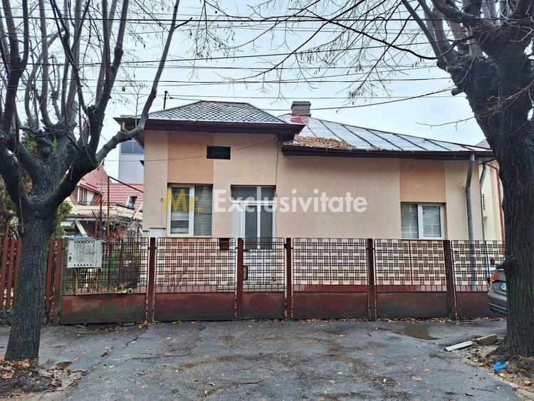Casă cu 3 camere cu Teren 183 Mp în Central