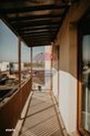 Apartament cu 3 camere în Turnișor