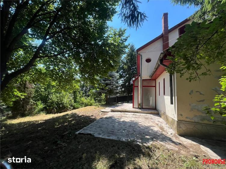 Casă cu 3 camere cu Teren 308 Mp în Central