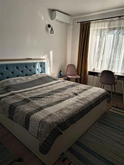 Duplex cu 3 camere cu Canalizare în Astra