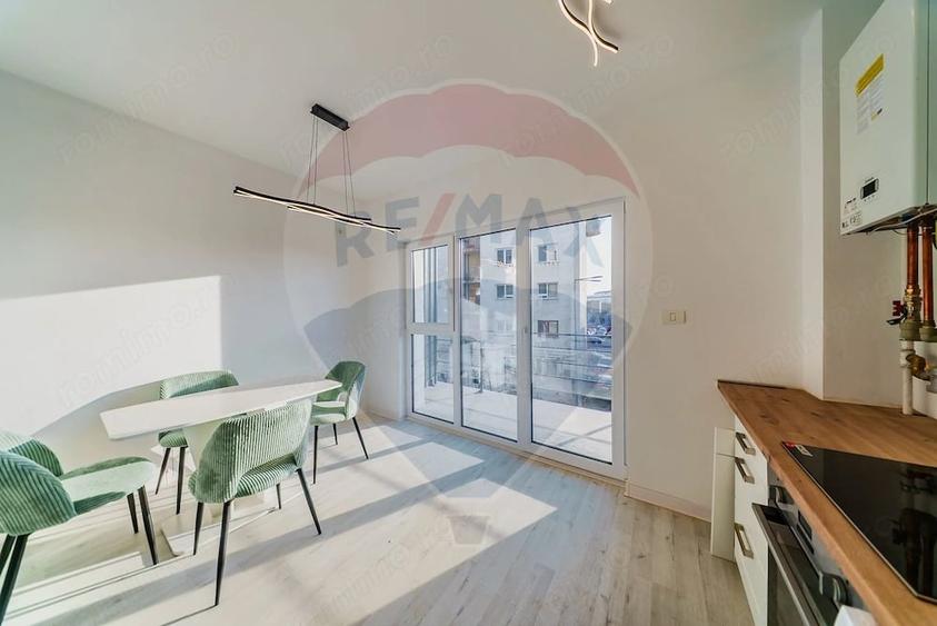 Apartament cu 2 camere semidecomandat în P-ța Spitalului