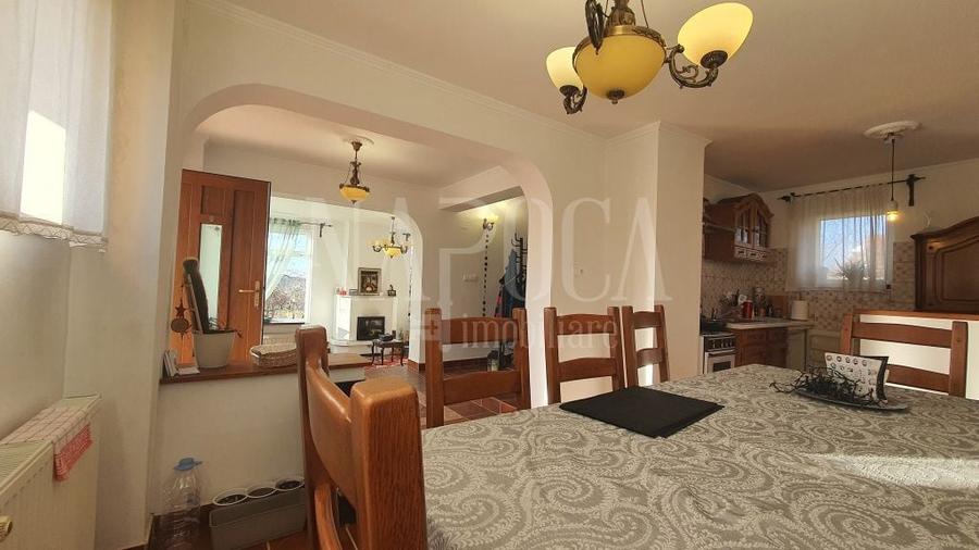 Casă individuală cu 4 camere cu Canalizare în Calea Mare