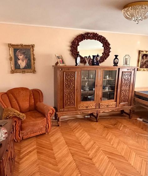 Apartament cu 4 camere decomandat în Odobescu