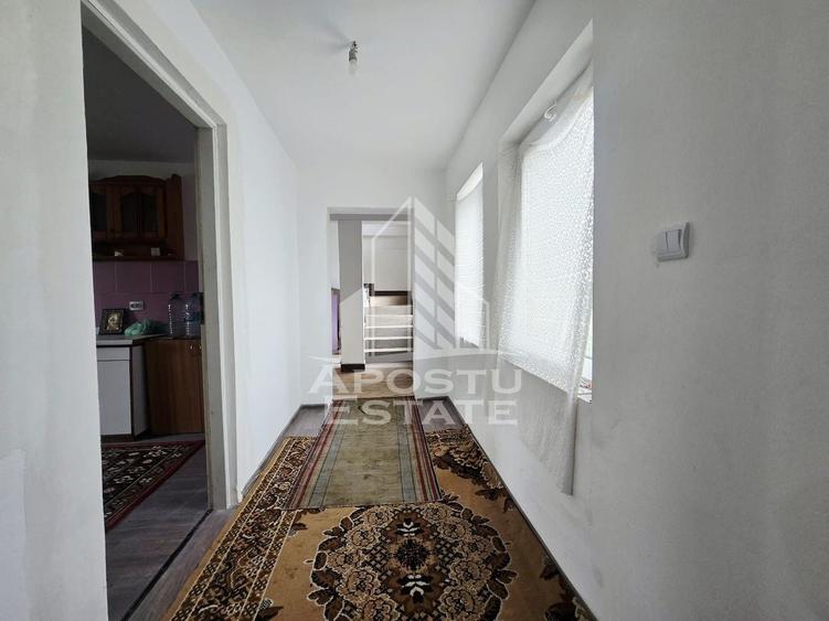 Casă individuală cu 4 camere cu Canalizare în Dudeștii Noi