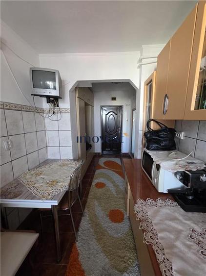 Apartament cu 2 camere semidecomandat în Micro 14