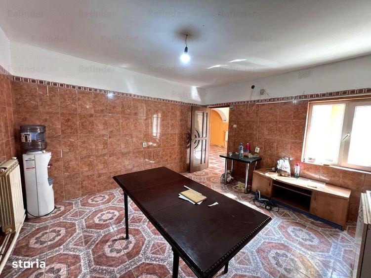 Casă cu 4 camere cu Canalizare în Vitan